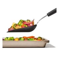 OXO - Sheet Pan Scoop 10 OXO - Sheet Pan Scoop -KitchenCraft Deals Store gg 11375300 sheetpanscoop pdp 02 65406.1710279326