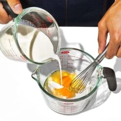 OXO 4 Cup Glass Measuring Cup -KitchenCraft Deals Store oxo oxo 4 cup glass measuring cup 3